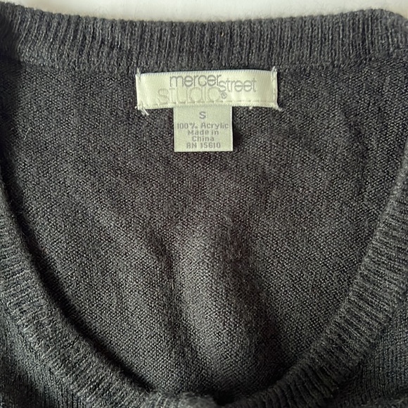 Mercer Street Studio Black Sweater New Small - Picture 5 of 12